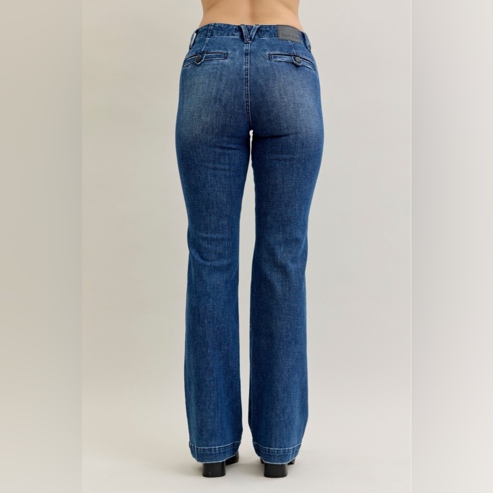 FEW LEFT! Judy Blue Full Size Mid Rise Bootcut Jeans with Welt Pockets Plus Size - Picture 6 of 16